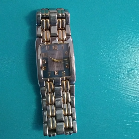 Vintage Geoffrey Beene Watch - Picture 2 of 8